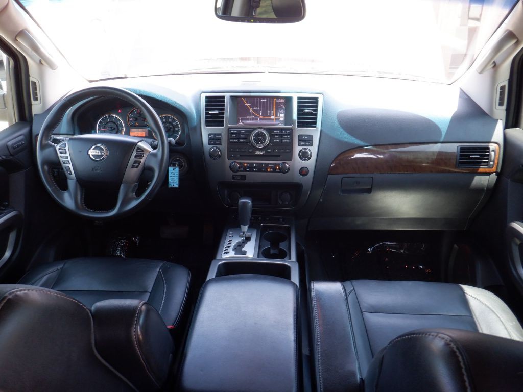 2015 Nissan Armada Image 14