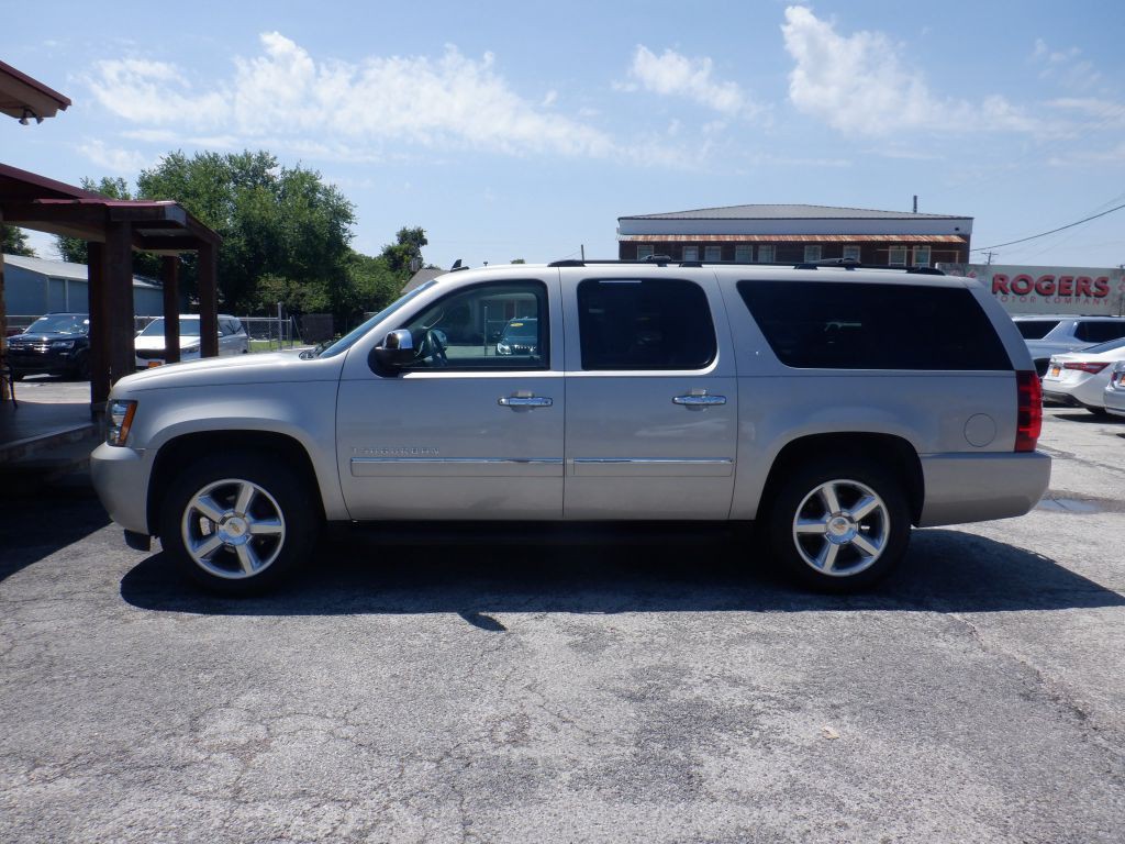 2009 Chevrolet Suburban Image 6