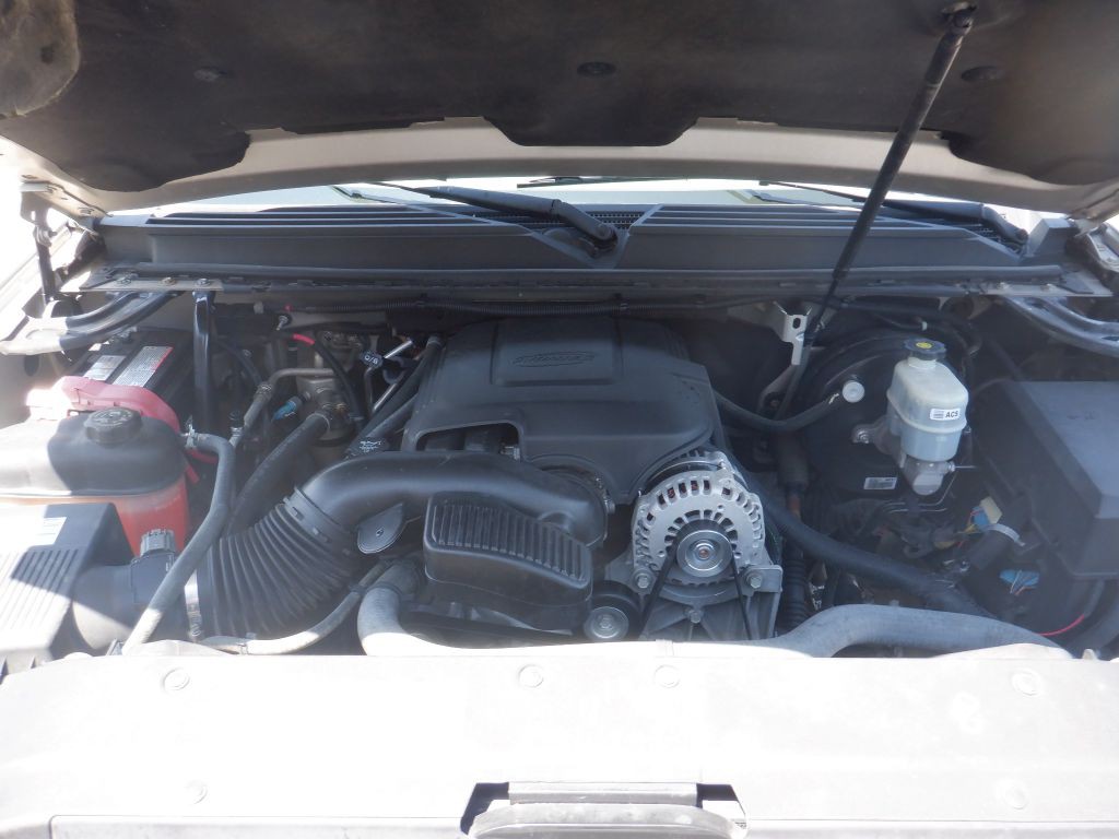 2009 Chevrolet Suburban Image 16