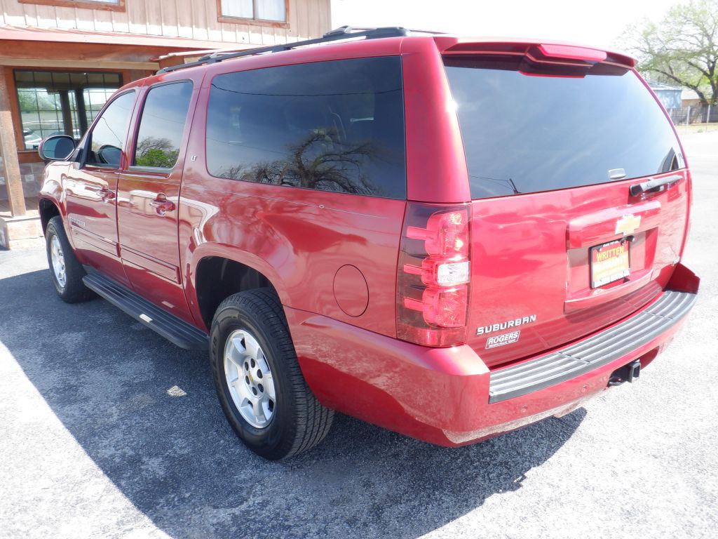 2012 Chevrolet Suburban Image 5