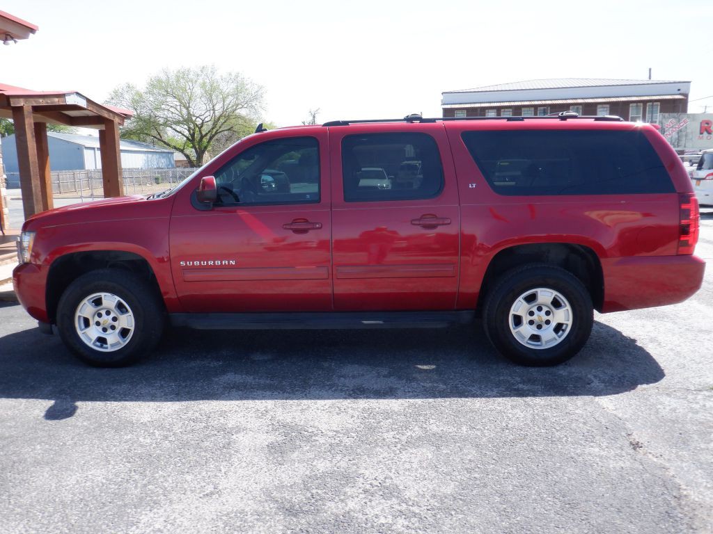 2012 Chevrolet Suburban Image 6