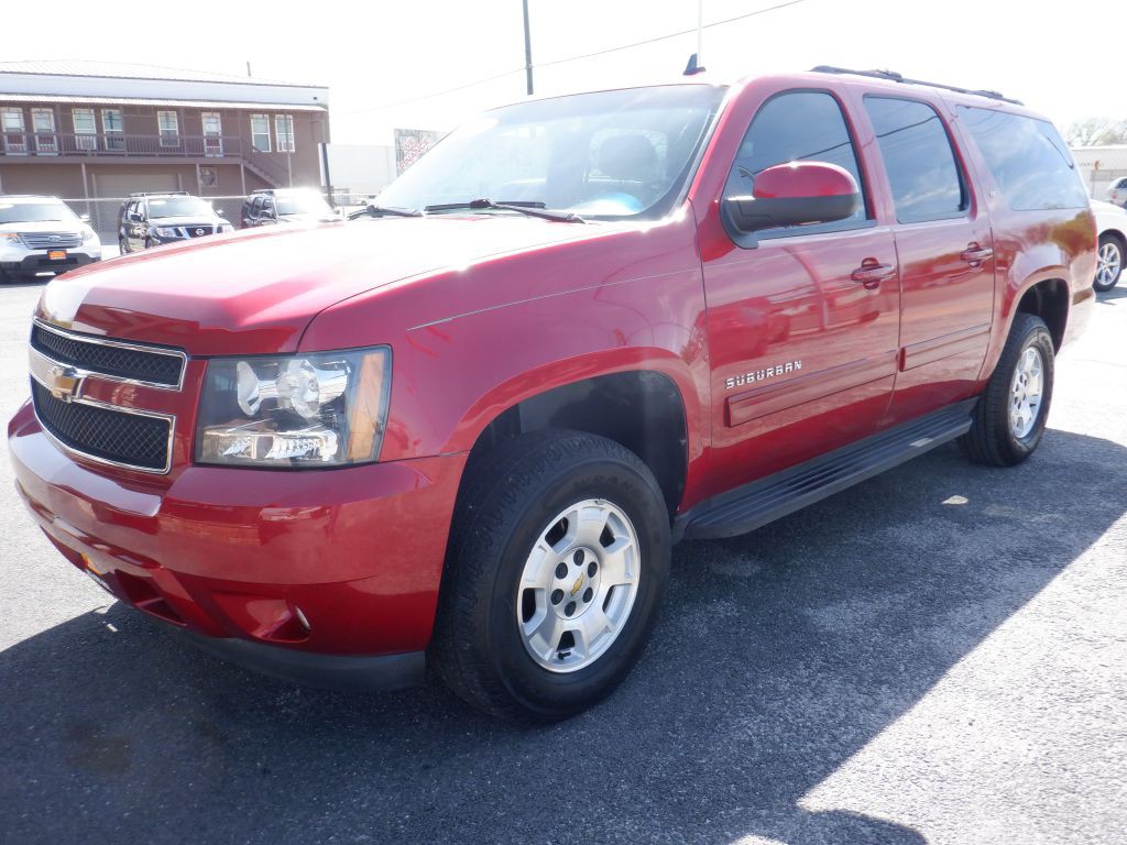 2012 Chevrolet Suburban Image 7