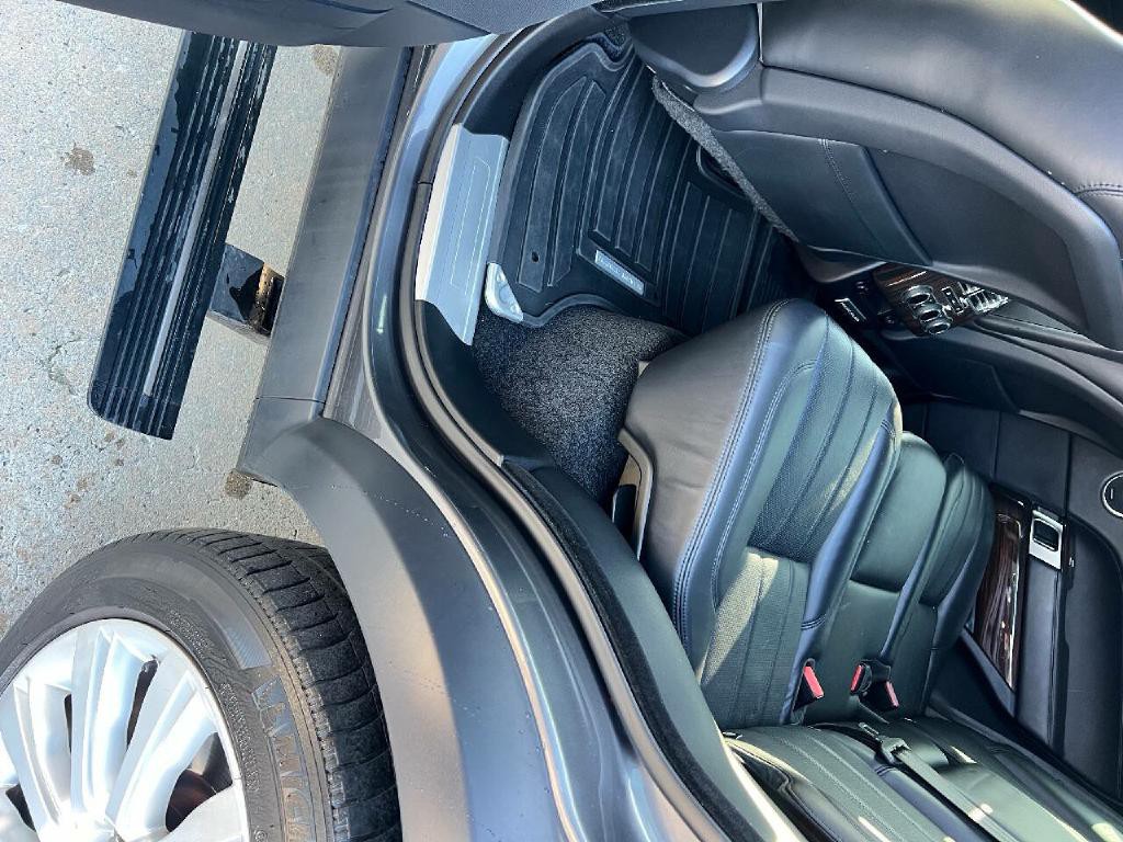 2015 Land Rover Range Rover Image 9