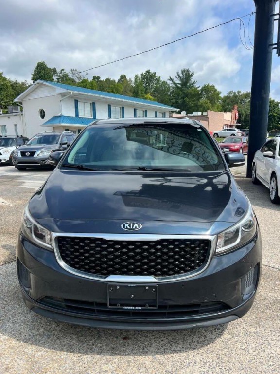 2017 Kia Sedona Image 3