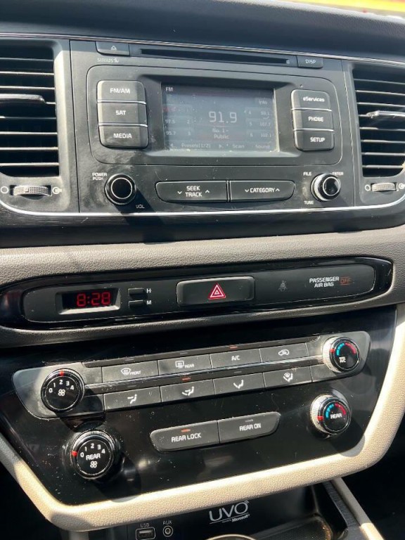 2017 Kia Sedona Image 20