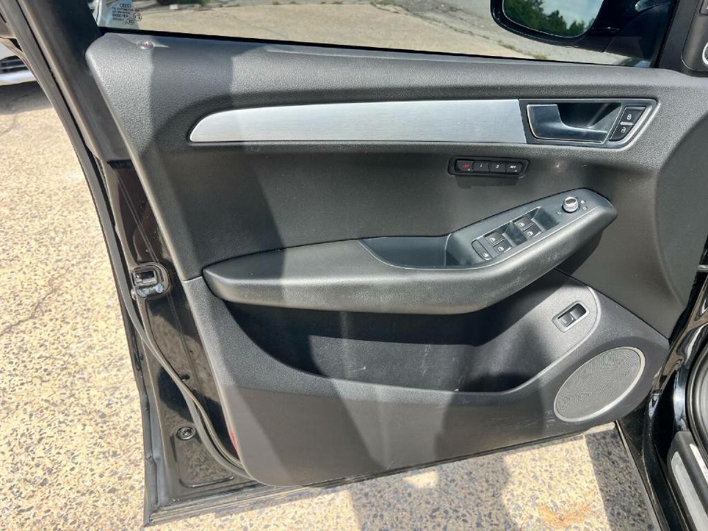 2011 Audi Q5 Image 10