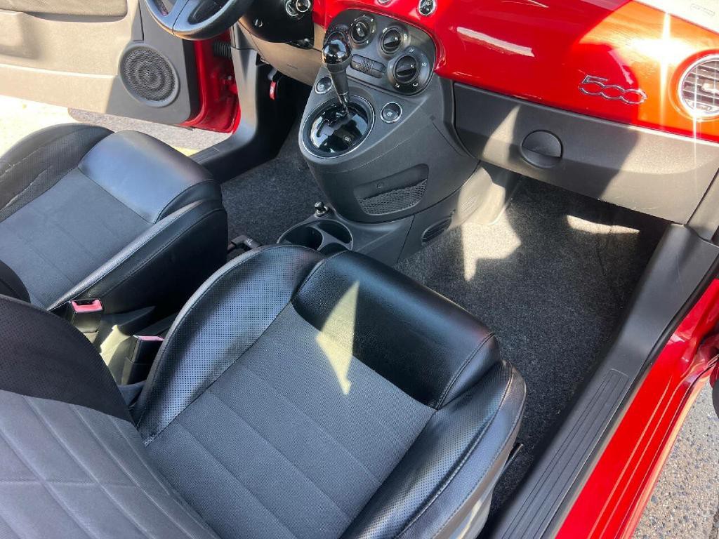 2012 FIAT 500 Image 8