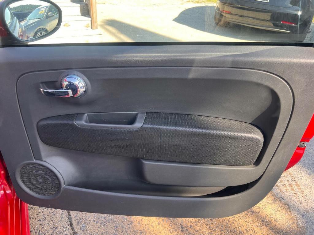 2012 FIAT 500 Image 9