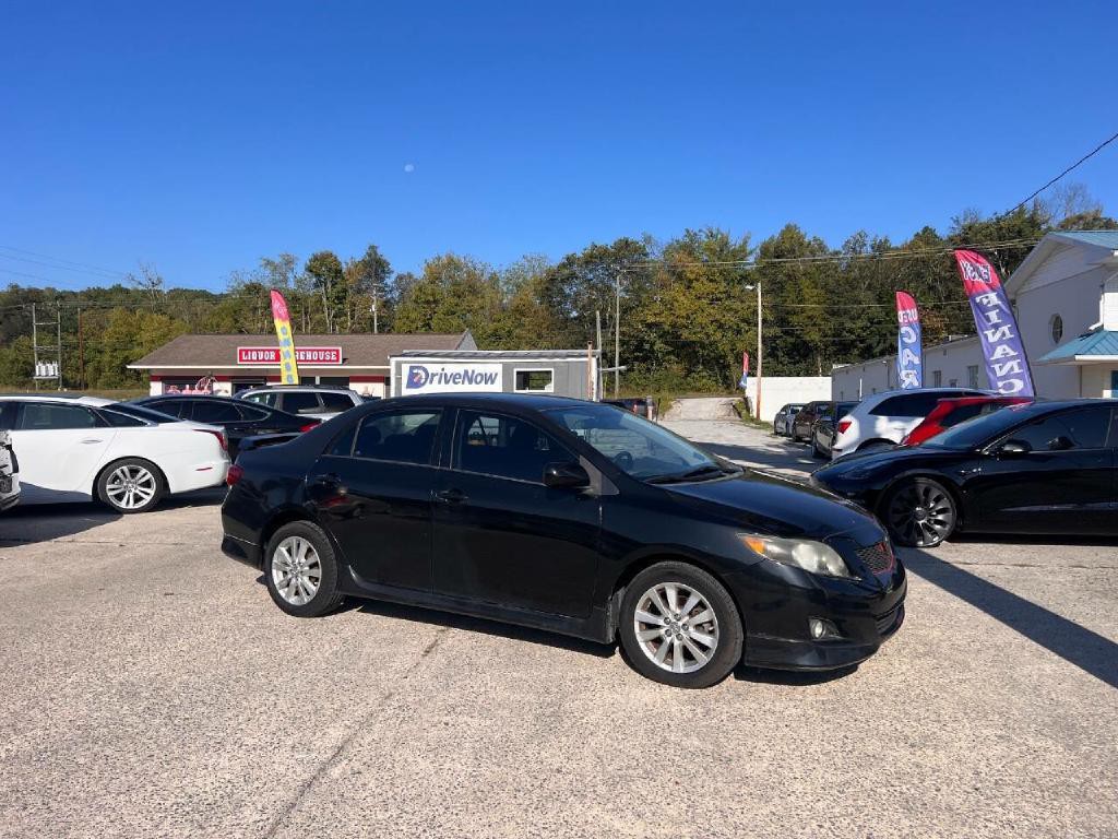 2010 Toyota Corolla Image 1