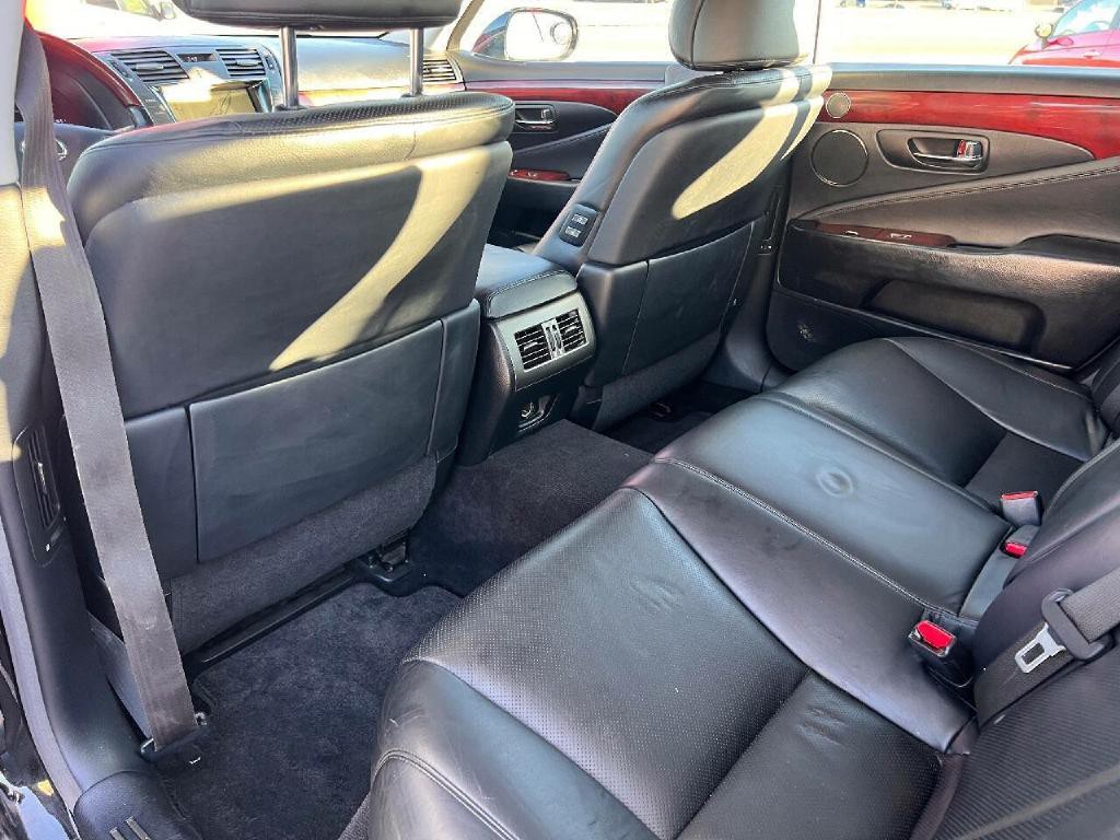 2008 Lexus LS 460 Image 8