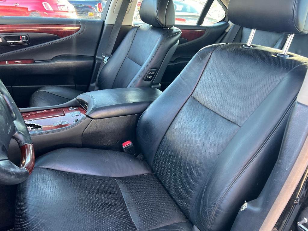 2008 Lexus LS 460 Image 14