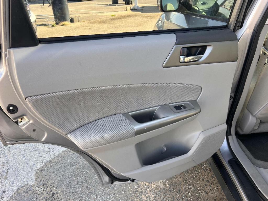 2009 Subaru Forester Image 9