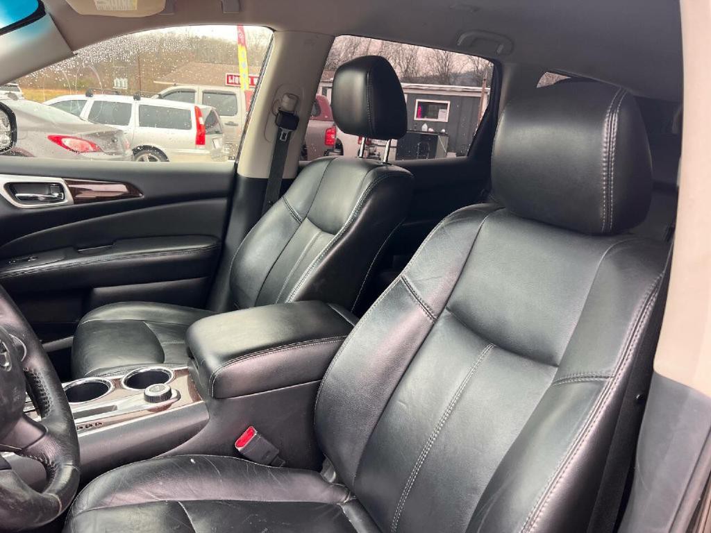 2014 Nissan Pathfinder Image 9