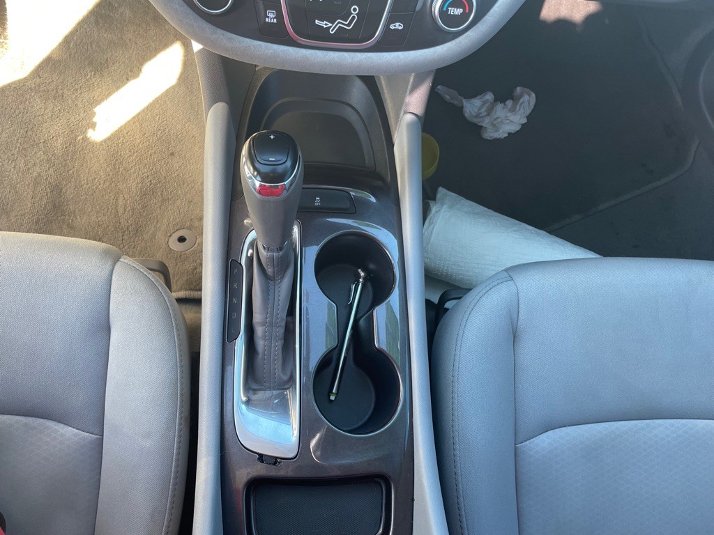 2017 Chevrolet Malibu Image 11