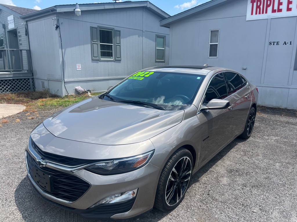 2022 Chevrolet Malibu Image 2