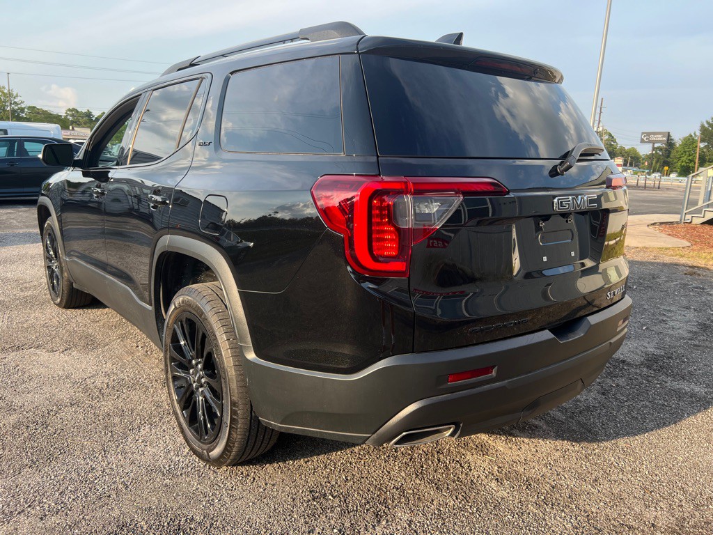 2023 GMC Acadia Image 3