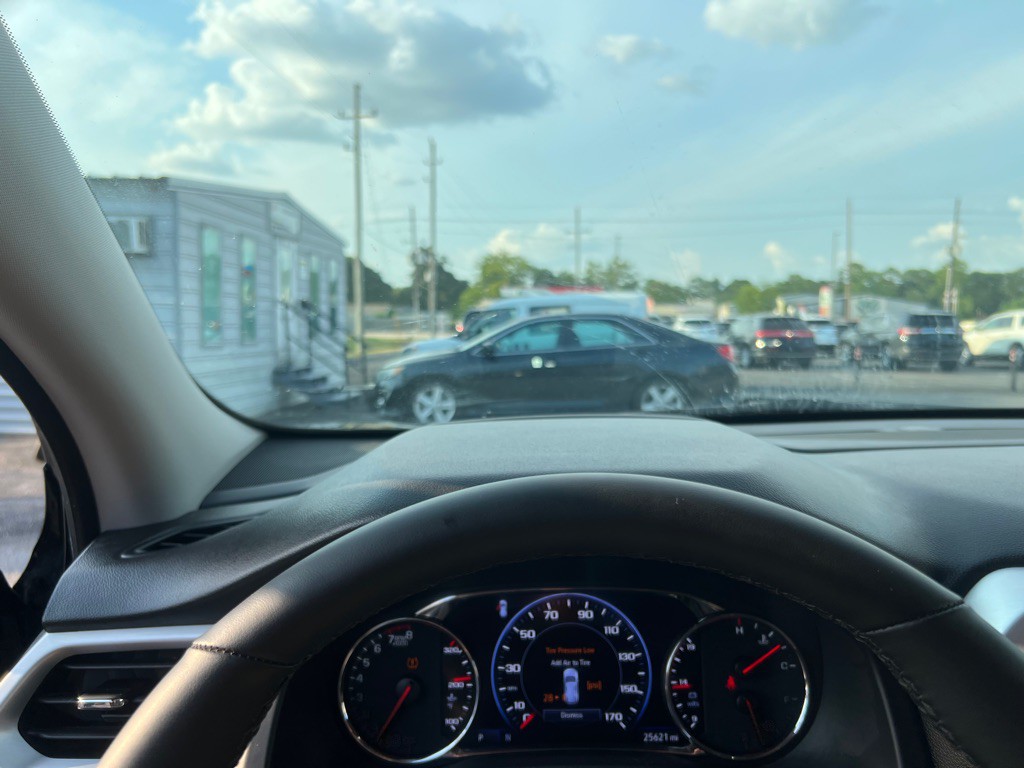 2023 GMC Acadia Image 4