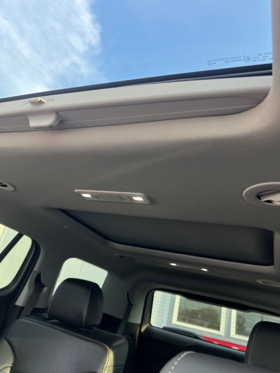 2023 GMC Acadia Image 12