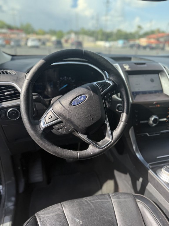 2020 Ford Edge Image 3