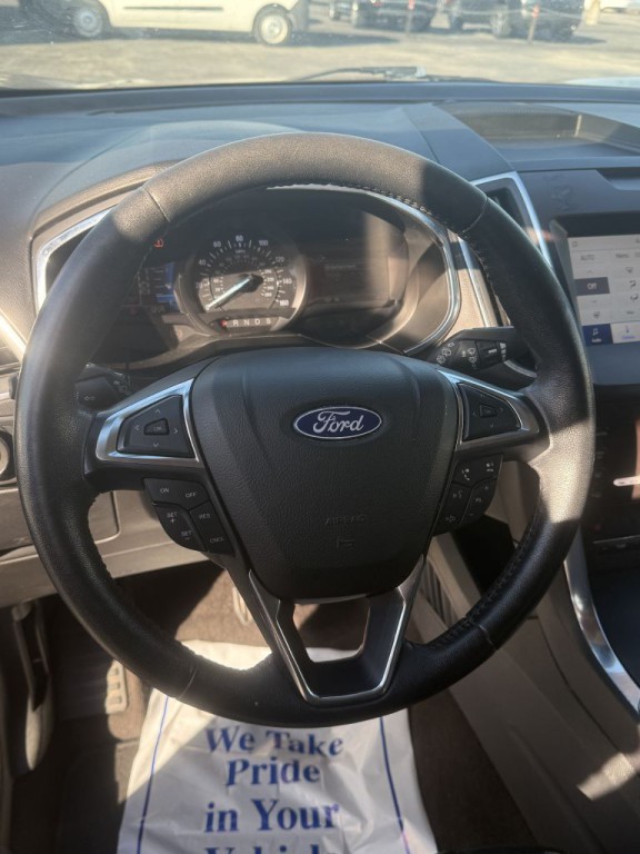 2020 Ford Edge Image 5