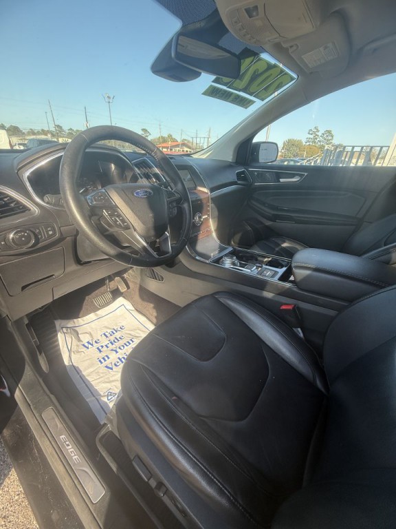 2020 Ford Edge Image 7