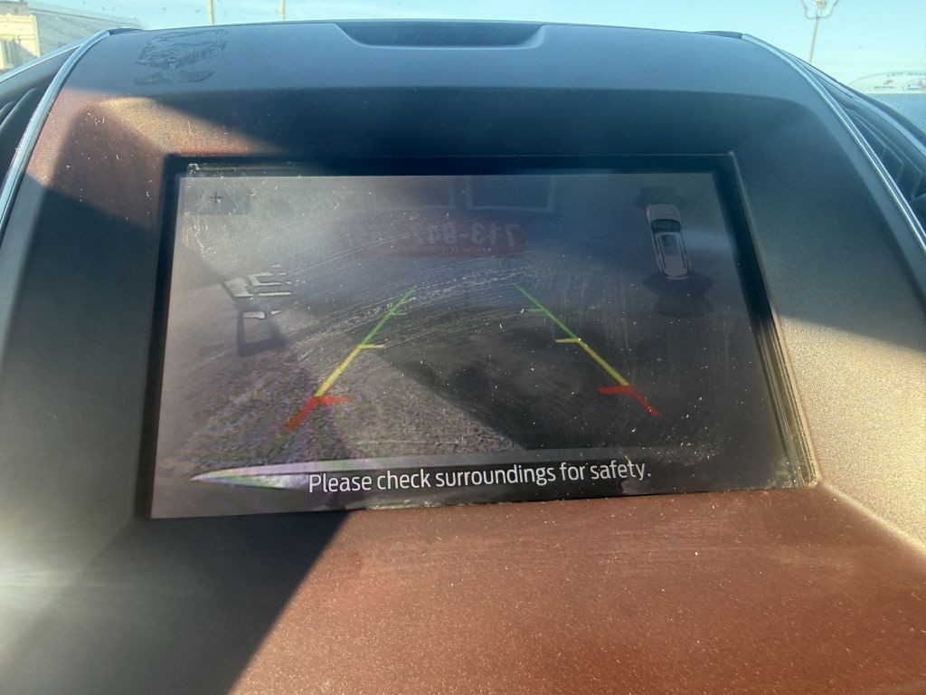 2020 Ford Edge Image 8