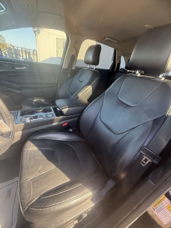2020 Ford Edge Image 9