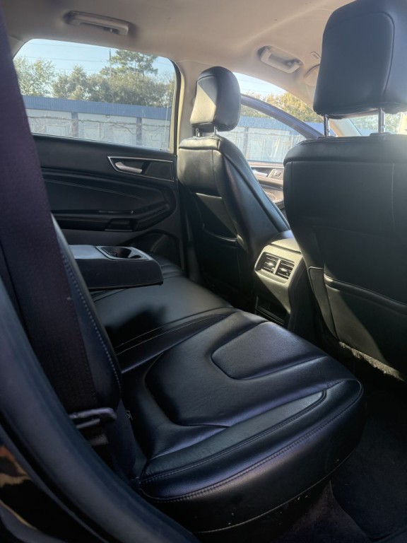 2020 Ford Edge Image 10