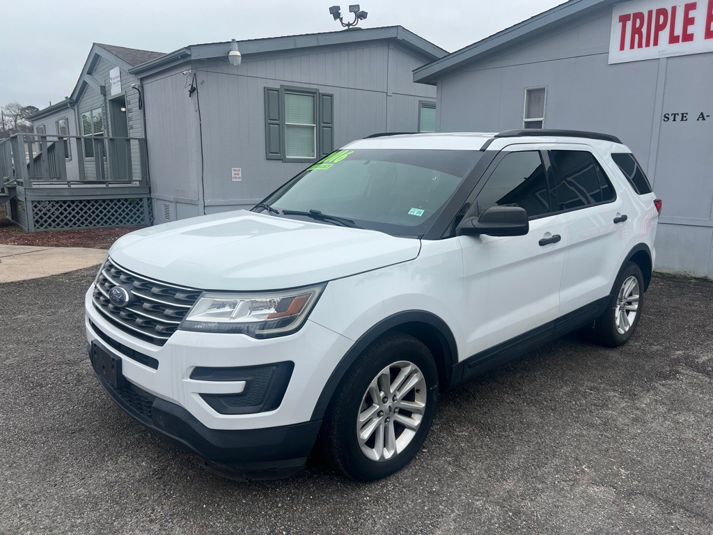 2016 Ford Explorer Image 2