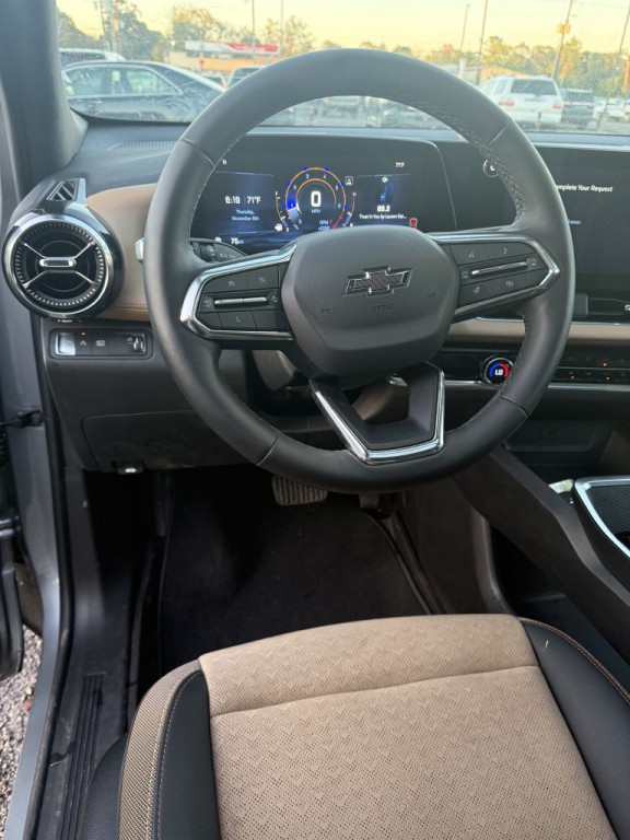 2025 Chevrolet Equinox Image 3