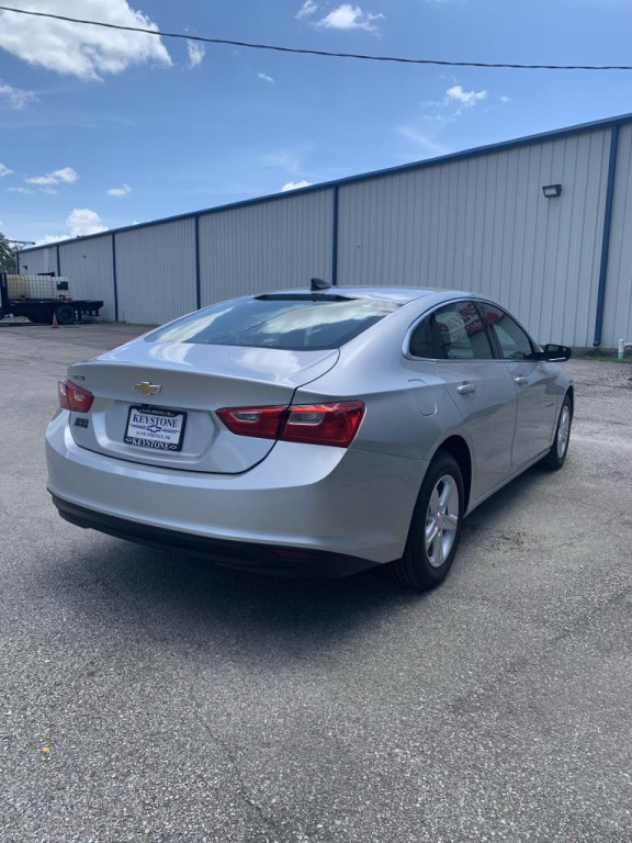 2019 Chevrolet Malibu Image 3