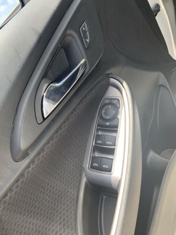 2019 Chevrolet Malibu Image 12