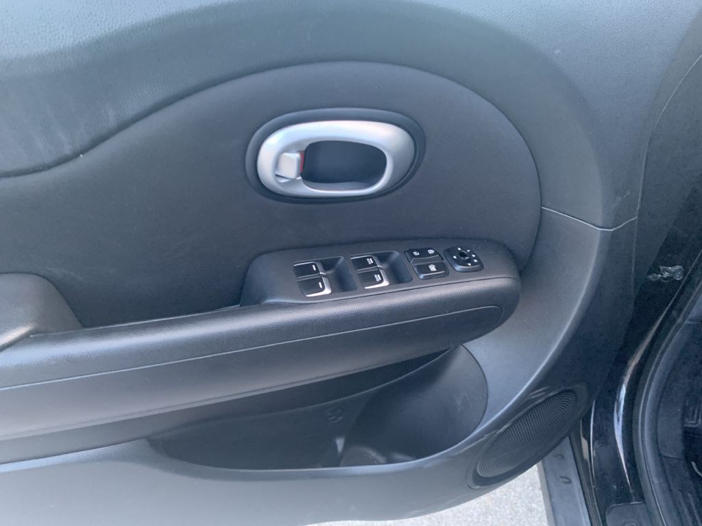 2018 Kia Soul Image 5