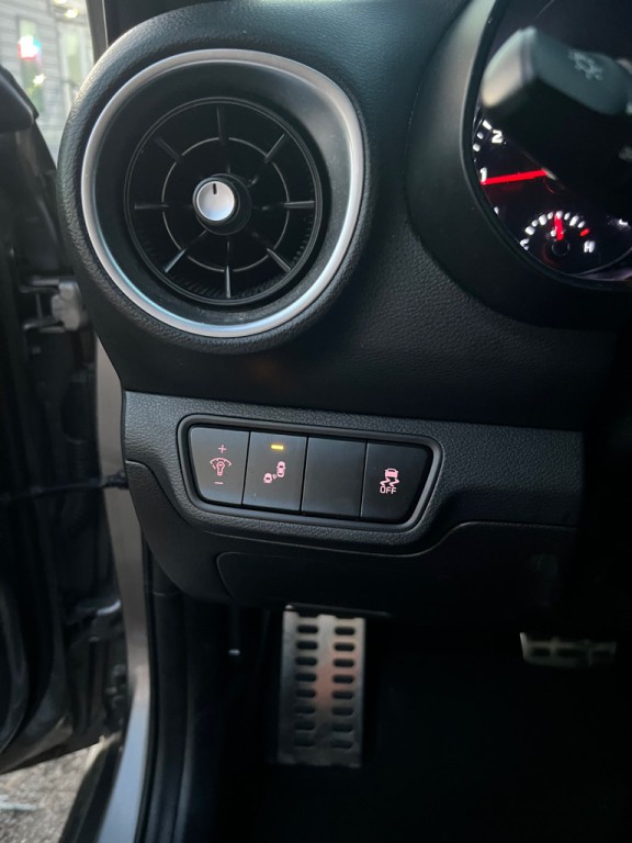 2022 Kia Forte Image 25
