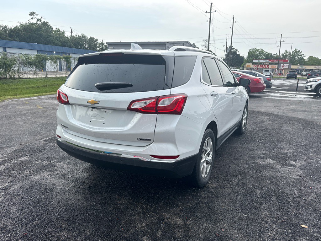 2020 Chevrolet Equinox Image 3