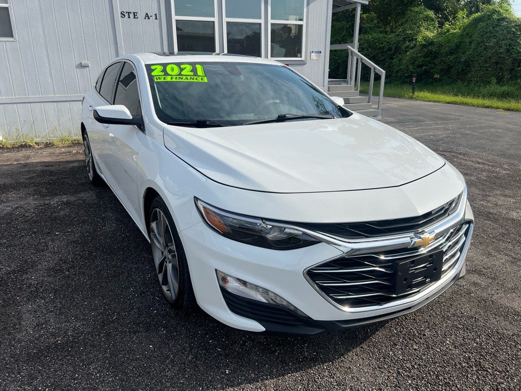 2021 Chevrolet Malibu Image 1