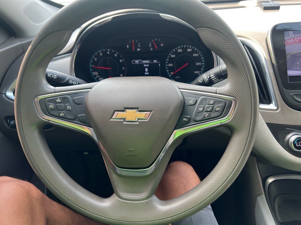 2021 Chevrolet Malibu Image 6