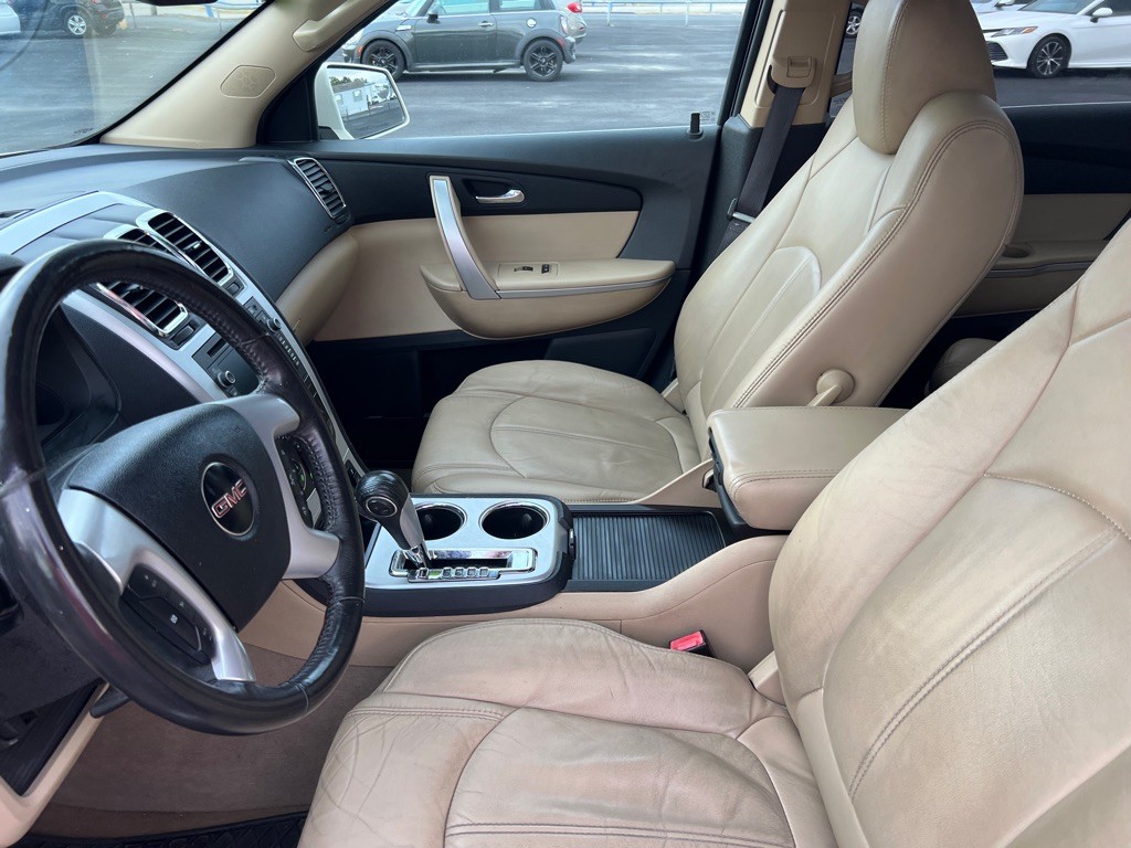 2012 GMC Acadia Image 8