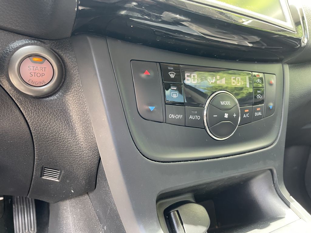 2019 Nissan Sentra Image 12