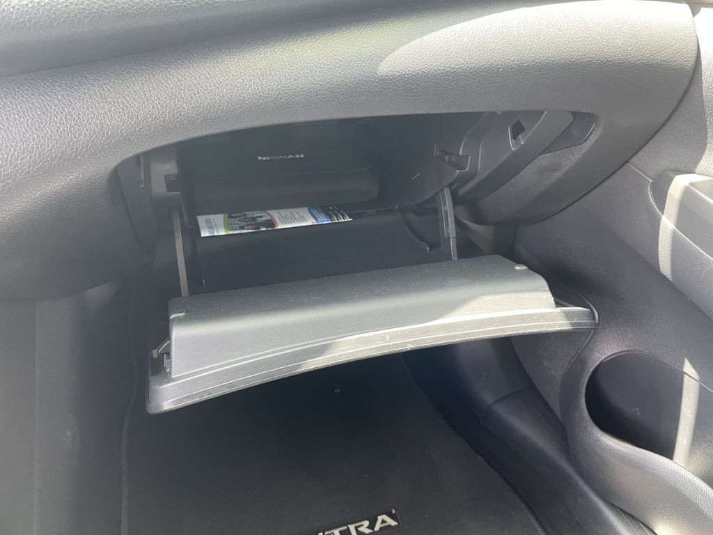 2019 Nissan Sentra Image 13