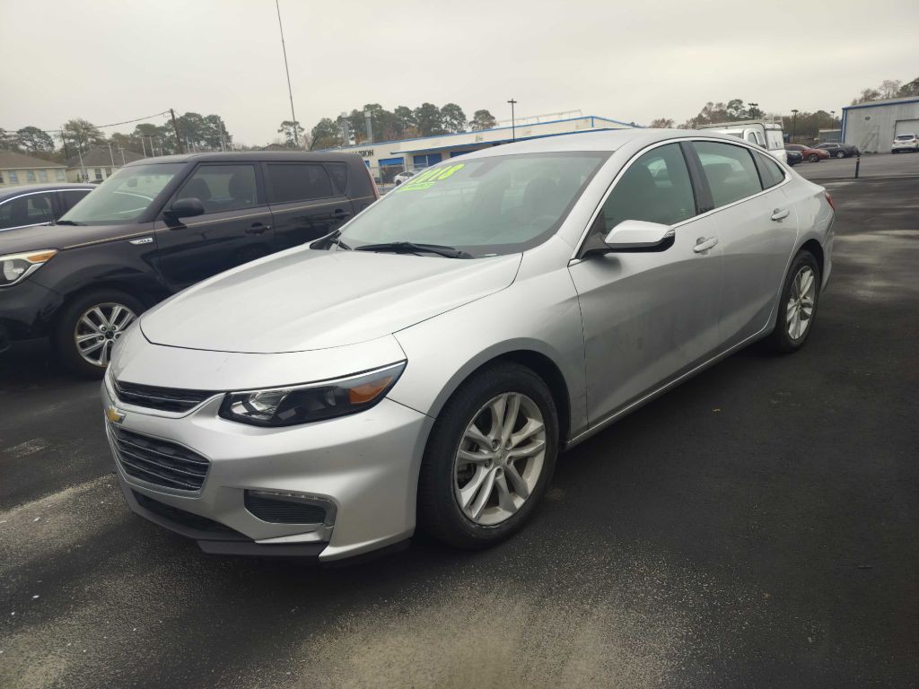 2018 Chevrolet Malibu Image 1