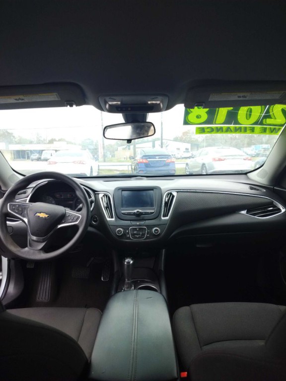 2018 Chevrolet Malibu Image 8
