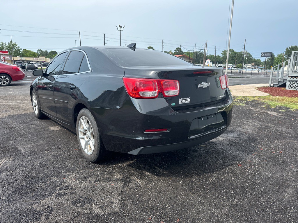 2015 Chevrolet Malibu Image 3