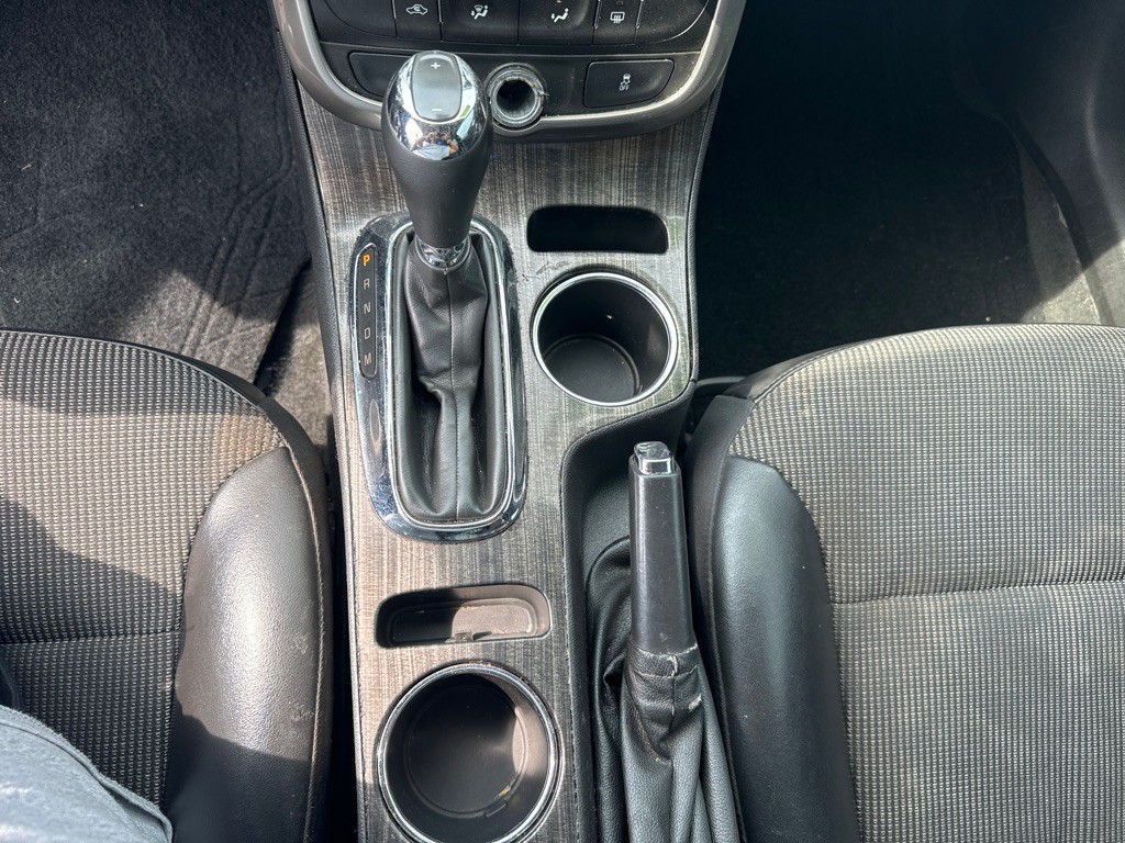 2015 Chevrolet Malibu Image 11