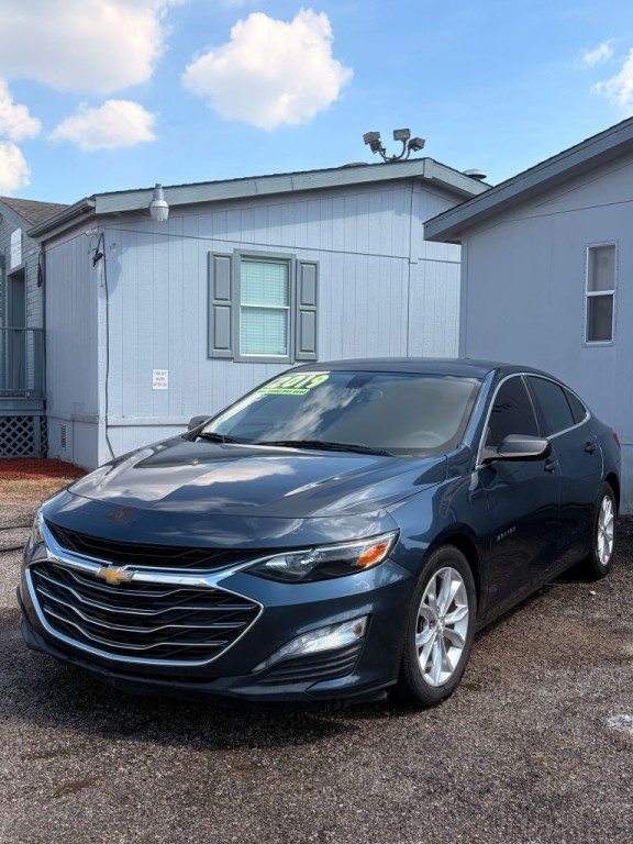2019 Chevrolet Malibu Image 2