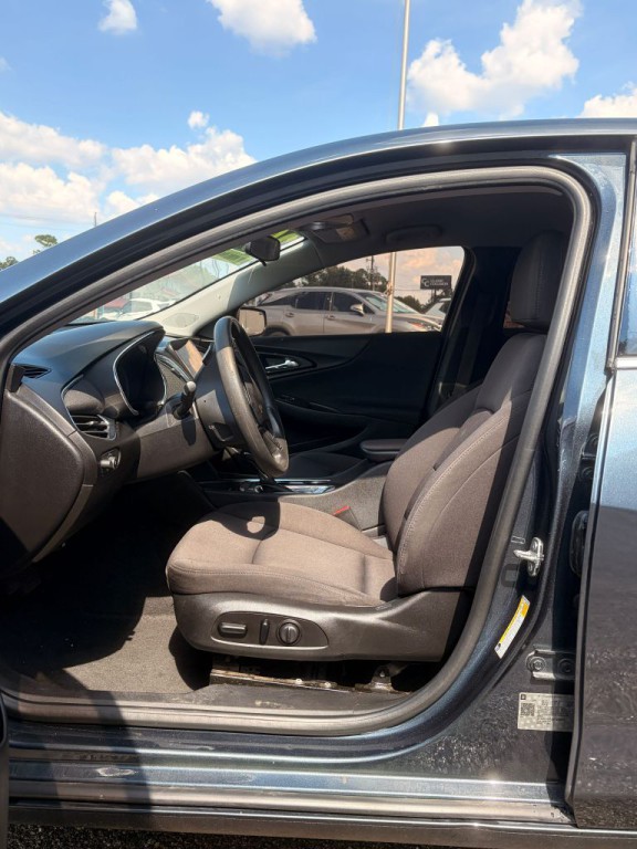2019 Chevrolet Malibu Image 8