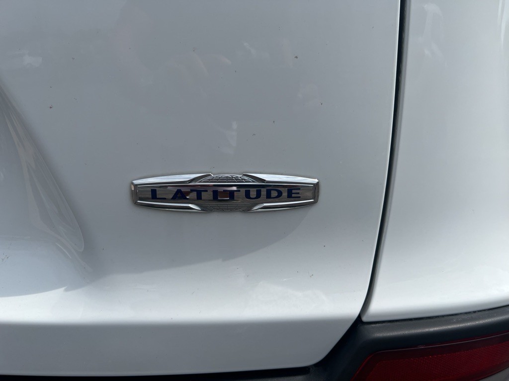 2020 Jeep Cherokee Image 5