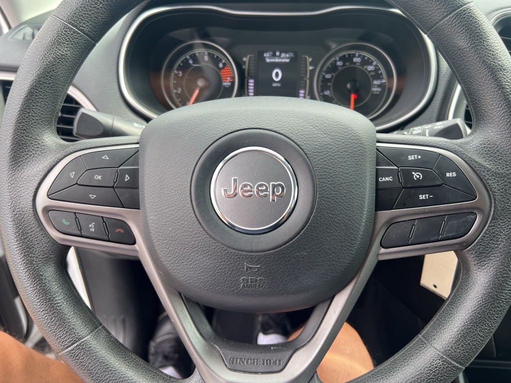 2020 Jeep Cherokee Image 10