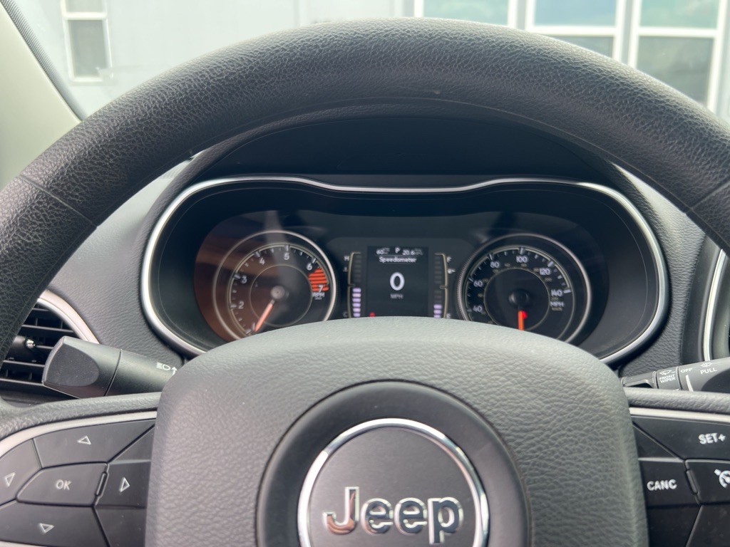 2020 Jeep Cherokee Image 19