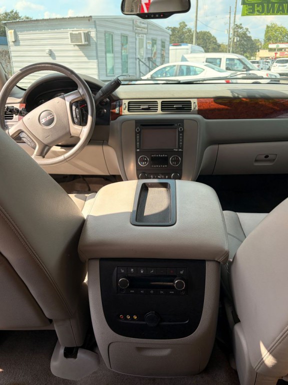 2012 GMC Yukon Image 8